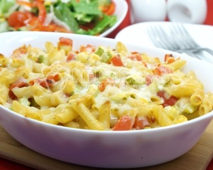Макаронная запеканка с овощами